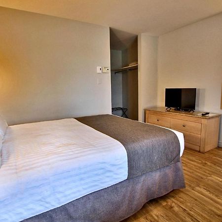Hotel-Motel La Difference Sainte-Marie Exterior photo