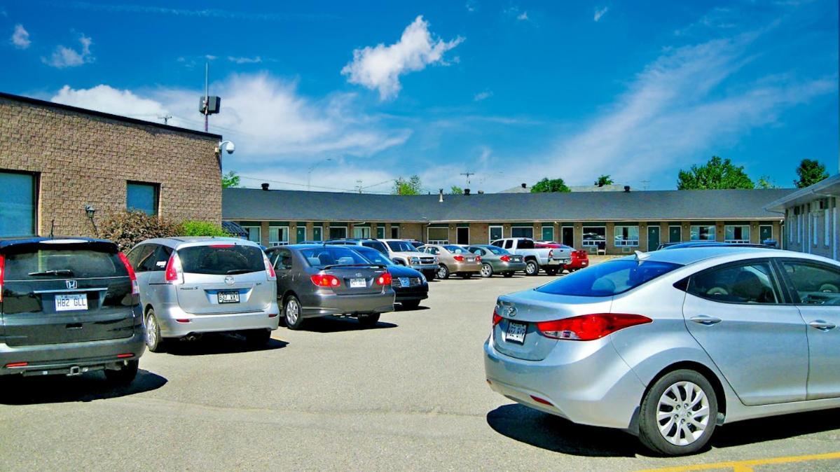 Hotel-Motel La Difference Sainte-Marie Exterior photo