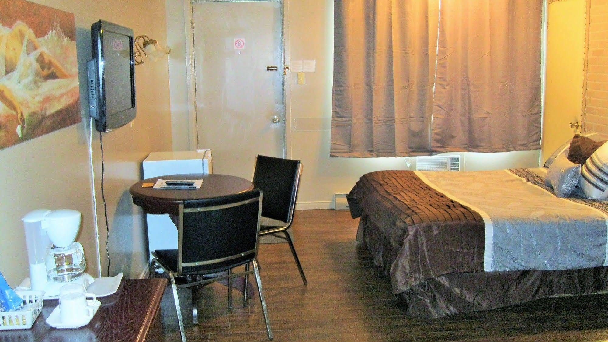 Hotel-Motel La Difference Sainte-Marie Exterior photo